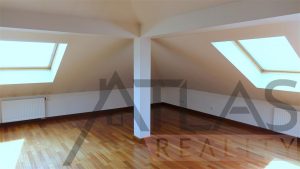 Upstairs room - For Rent: Luxury 2BD Apartment, 172 sqm, Prague 2 - Vinohrady, Americká street