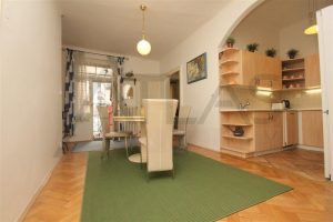 Dining area - Rent of fully furnished 2-bedroom apartment, Prague 2 - Vinohrady, Slezska Street 