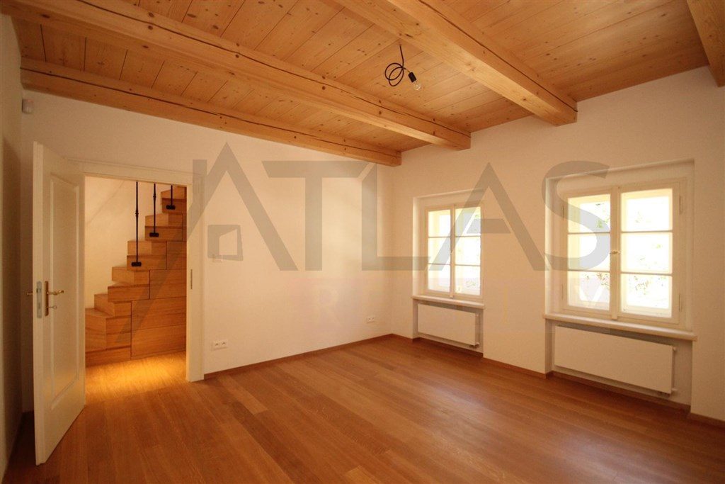 Prodej bytu 3+1, 76 m² Praha - Letňany, Kuželova