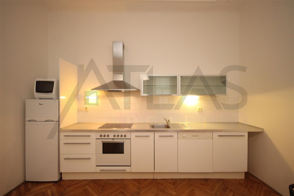 For rent furnished one bedroom apartment 70 m2 Prague 1 - Nove mesto, Ve smeckach street - just steps from Wenceslas Square