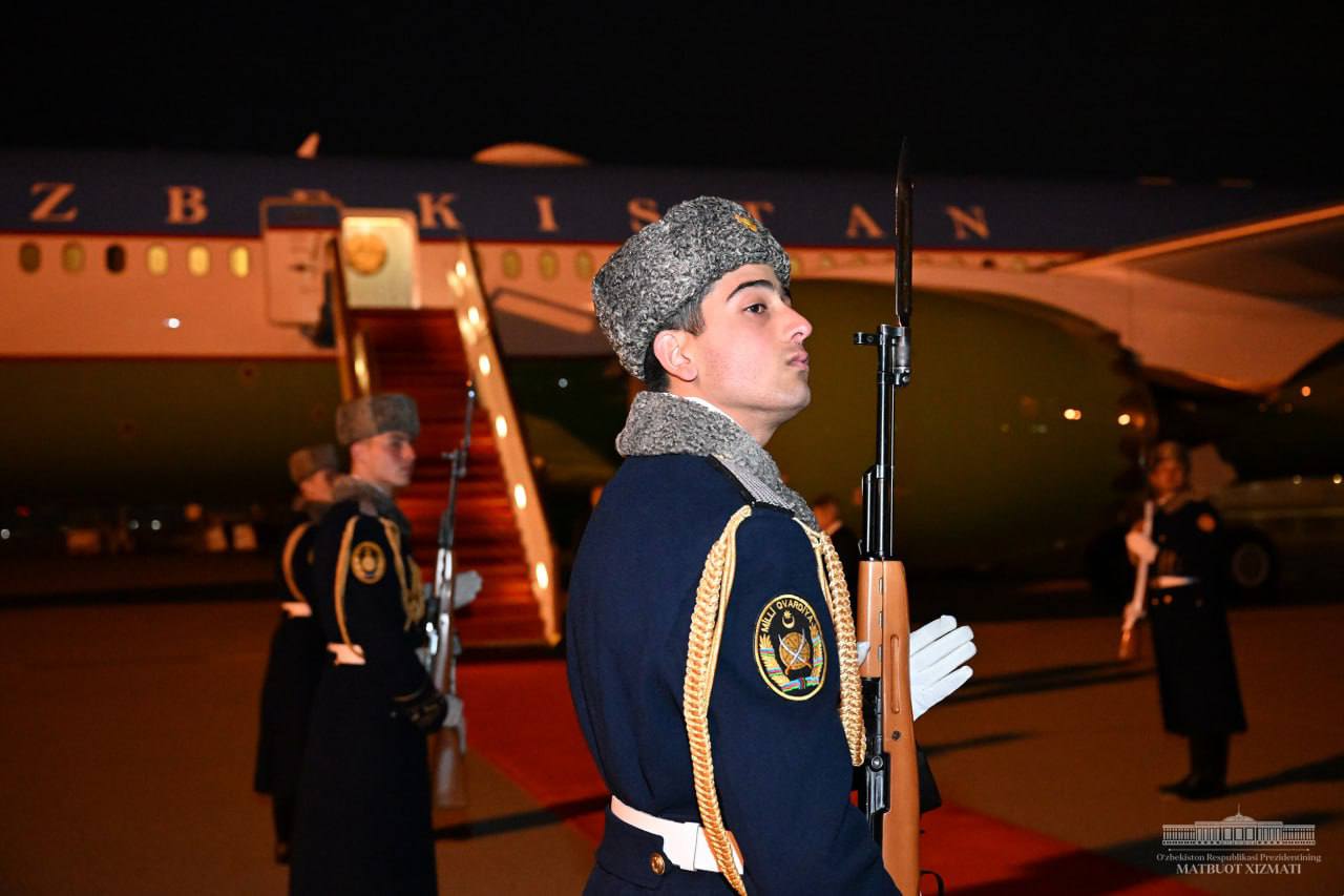 Skončila pracovní návštěva prezidenta Republiky Uzbekistán Shavkata Mirzijojeva v Ázerbájdžánu.