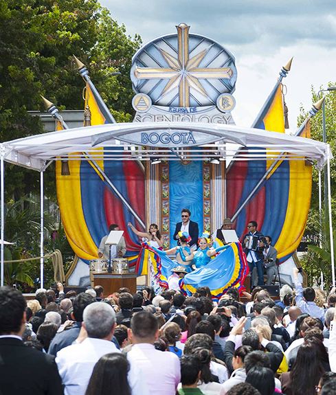 Kolumbie vášnivě vítá první ideální Scientologickou organizaci v Jižní Americe